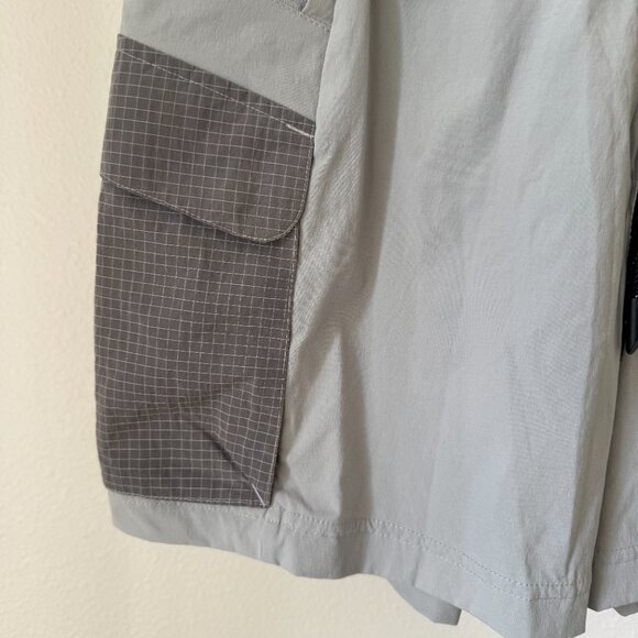 Lululemon Multi-Pocket Cargo Hiking Shorts Seal Grey Sz 6 - Picture 10 of 16